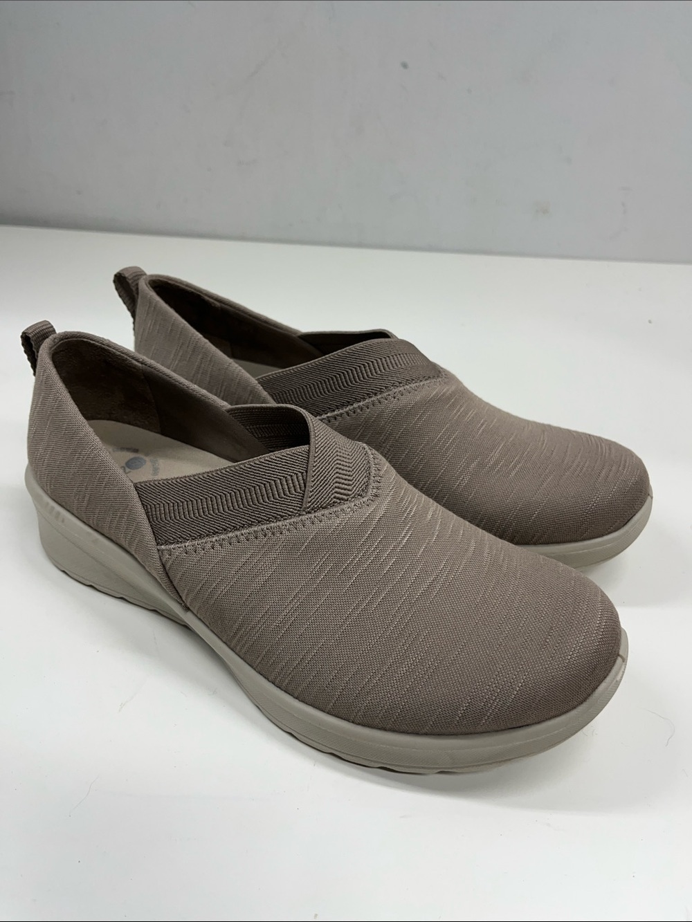 New Bzees Women's Game Plan Slip On Washable Taupe Size 8
